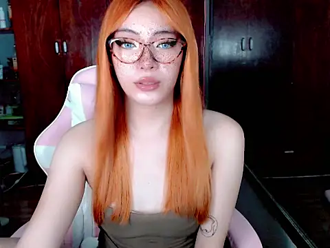 Miss hornydolly online show from November 2025 02:56:01 PM