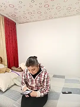 queemking online show from March 2026 08:12:01 PM