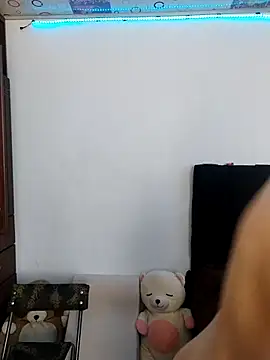 queemking online show from February 2026 07:47:01 PM