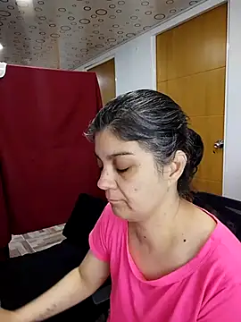 queemking online show from January 2026 11:30:01 PM