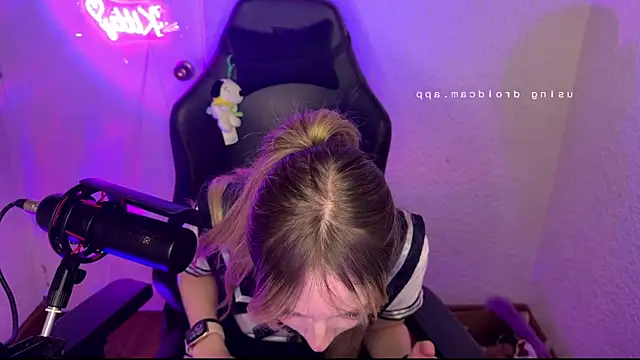 ReenKitty online show from May 2026 05:11:02 AM
