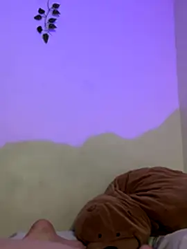 Snapshot of ReenKitty chatting on December 2025 06:19:02 AM ReenKitty online show from December 2025 06:19:02 AM