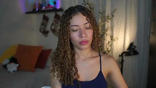 isabella-garcia- online show from November 2025 02:23:02 AM