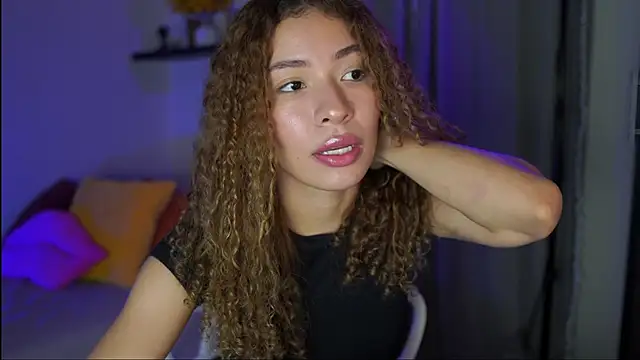 isabella-garcia- online show from October 2025 12:55:02 AM