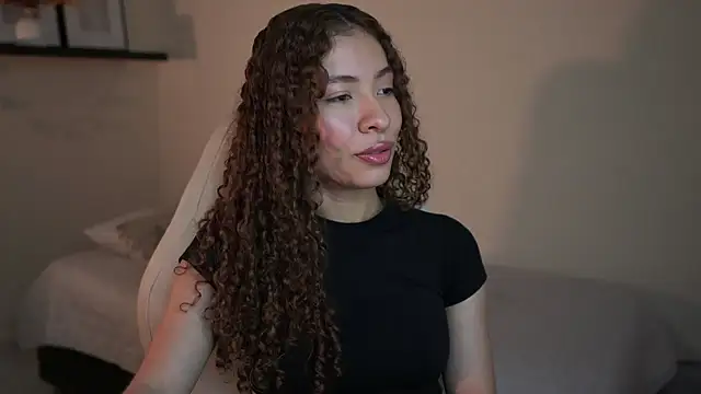 isabella-garcia- online show from February 2026 01:48:02 AM