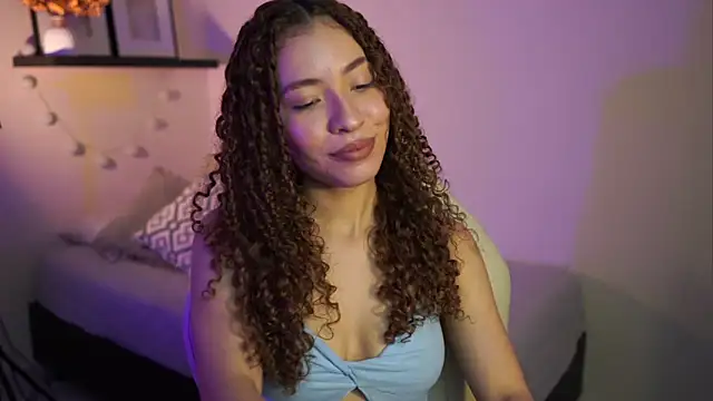 isabella-garcia- online show from February 2026 01:24:02 AM