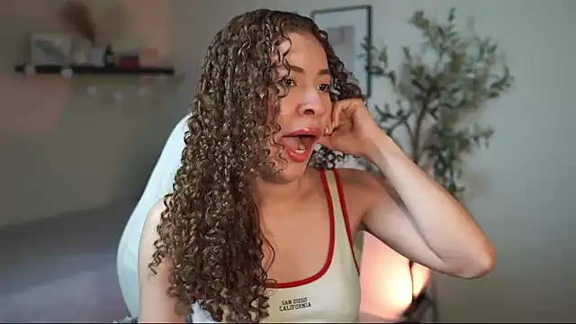 isabella-garcia- online show from March 2026 10:44:01 PM