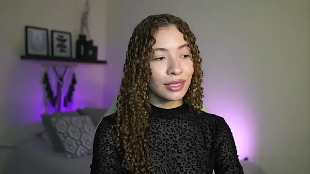 isabella-garcia- online show from January 2026 11:30:02 PM