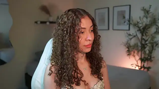 isabella-garcia- online show from March 2026 02:22:01 AM