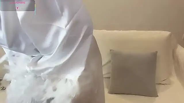xiaotanbaby online show from September 2025 04:35:02 PM