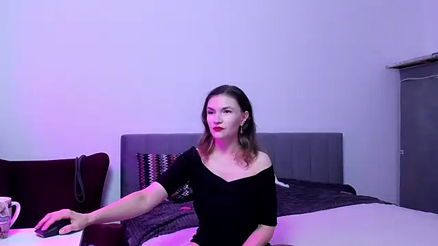 Katherine Twilight online show from November 2025 03:49:02 PM