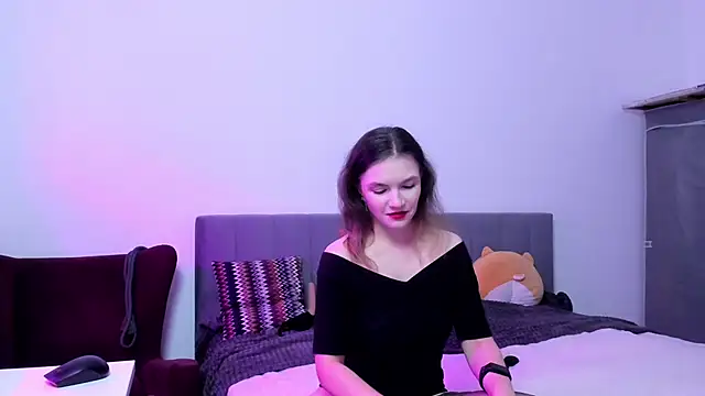 Katherine Twilight online show from October 2025 03:31:02 PM