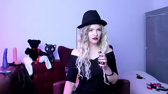 Snapshot of Katherine_Twilight chatting on September 2025 03:37:01 PM Katherine Twilight online show from September 2025 03:37:01 PM