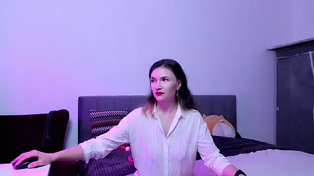 Katherine Twilight online show from November 2025 03:48:02 PM