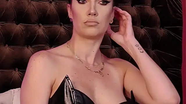 Snapshot of StephanyMillan chatting on June 2026 05:41:02 AM StephanyMillan online show from June 2026 05:41:02 AM