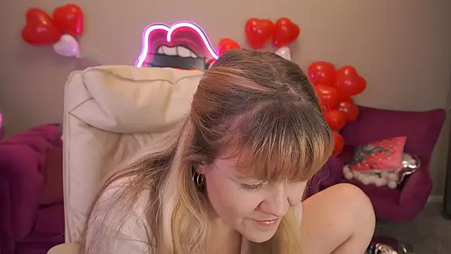 BellaLaPetit online show from February 2026 01:43:02 PM