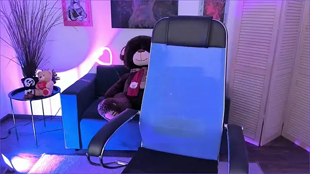 AuroraWrenfield online show from December 2025 12:33:02 AM