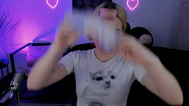 AuroraWrenfield online show from April 2026 04:16:02 AM