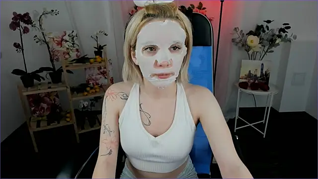 AuroraWrenfield online show from January 2026 12:48:01 AM