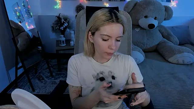 AuroraWrenfield online show from March 2026 01:29:02 AM