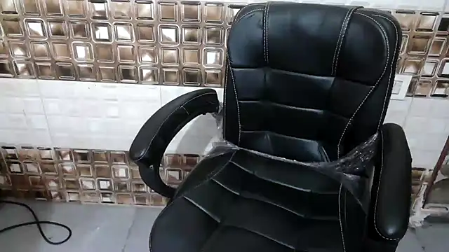 lovepihuu online show from May 2026 06:06:02 AM