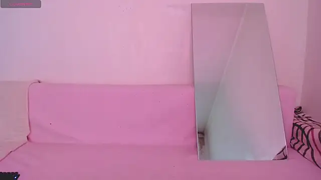 Lil Foxy9 online show from February 2026 03:29:01 AM