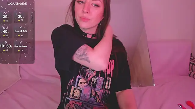 Lil Foxy9 online show from February 2026 06:16:02 PM