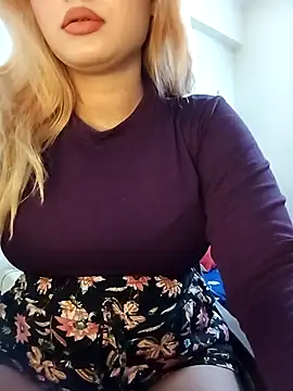 alexa cam44 online show from April 2026 07:31:02 PM