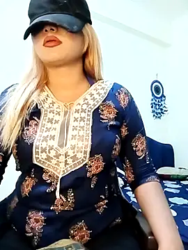 alexa cam44 online show from April 2026 08:11:01 PM