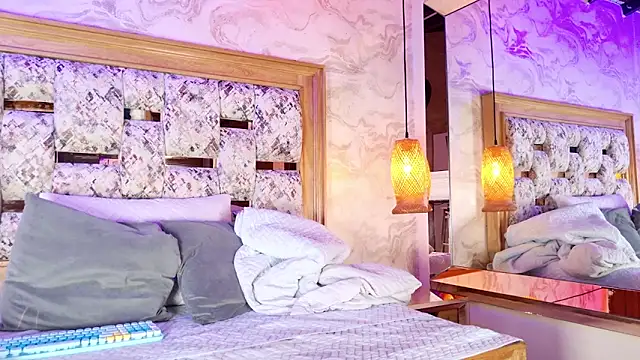 ZOLEY WATSON online show from November 2025 03:10:02 AM