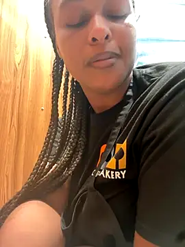 yummy0322 online show from September 2025 12:59:02 PM