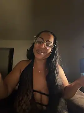 yummy0322 online show from November 2025 03:35:02 AM