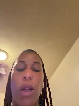 yummy0322 online show from February 2026 02:51:02 AM