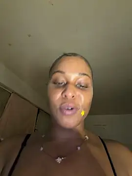 yummy0322 online show from November 2025 03:38:01 AM