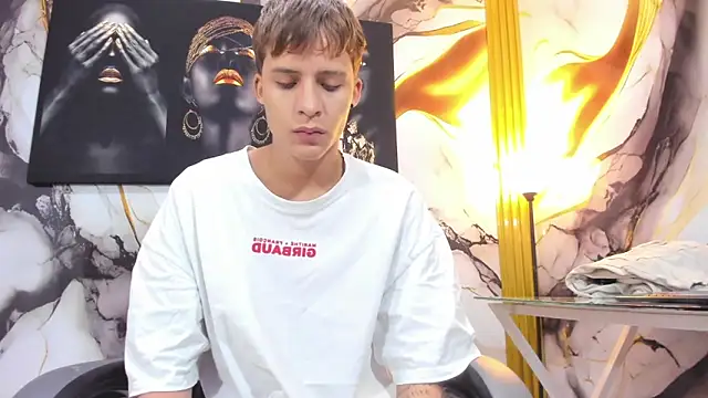mono blonde online show from June 2026 11:27:01 AM