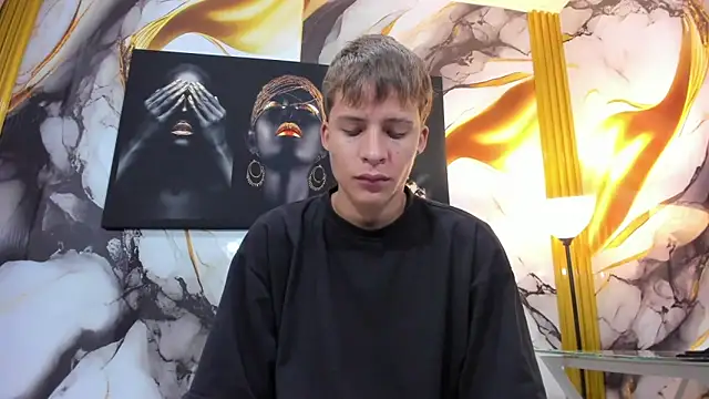 mono blonde online show from June 2026 11:10:01 AM