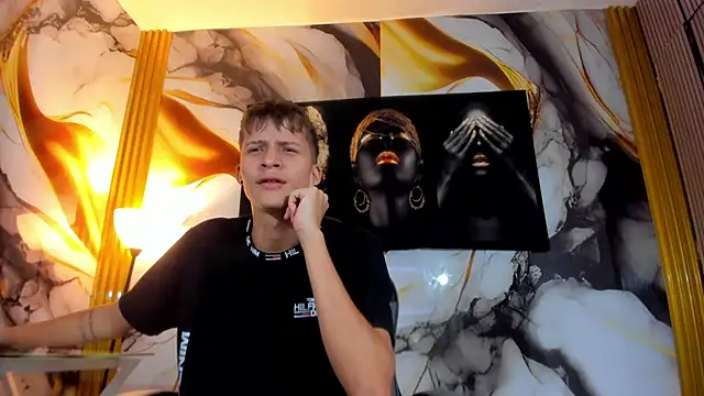 Snapshot of mono_blonde chatting on September 2025 07:49:01 PM mono blonde online show from September 2025 07:49:01 PM