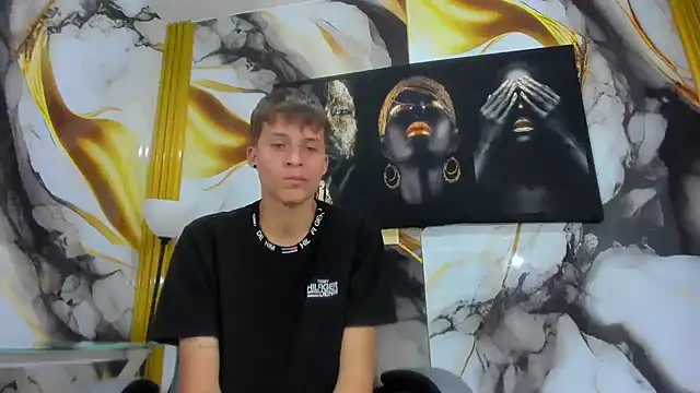 Snapshot of mono_blonde chatting on October 2025 06:45:01 PM mono blonde online show from October 2025 06:45:01 PM