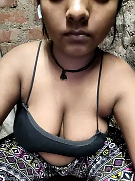 Snapshot of Sweet_Liza04 chatting on October 2025 09:04:02 PM Sweet Liza04 online show from October 2025 09:04:02 PM
