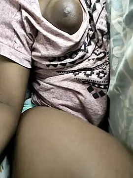 Snapshot of Sweet_Liza04 chatting on October 2025 08:39:02 PM Sweet Liza04 online show from October 2025 08:39:02 PM