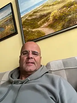 Renebisex online show from November 2025 10:19:02 AM