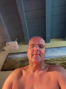 Renebisex online show from April 2026 03:40:02 PM