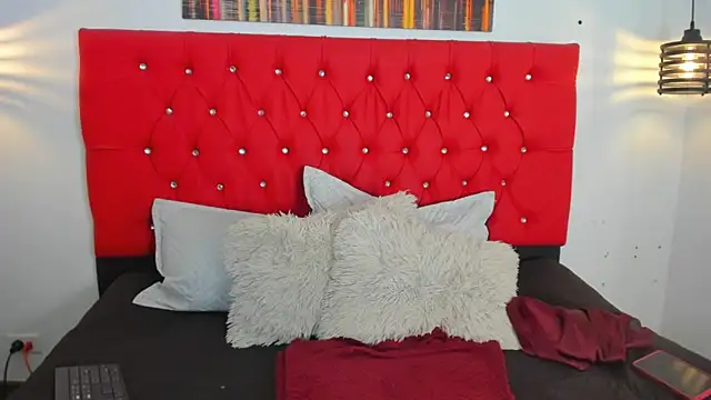 carolinacrus01 online show from February 2026 04:41:01 PM