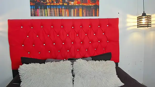 carolinacrus01 online show from February 2026 07:16:01 PM