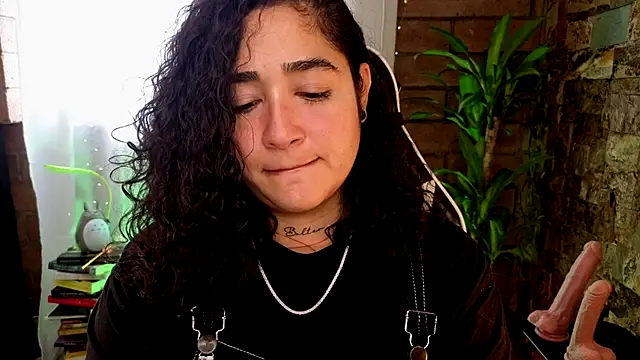 Snapshot of _kat_1995 chatting on September 2025 07:02:01 PM kat 1995 online show from September 2025 07:02:01 PM