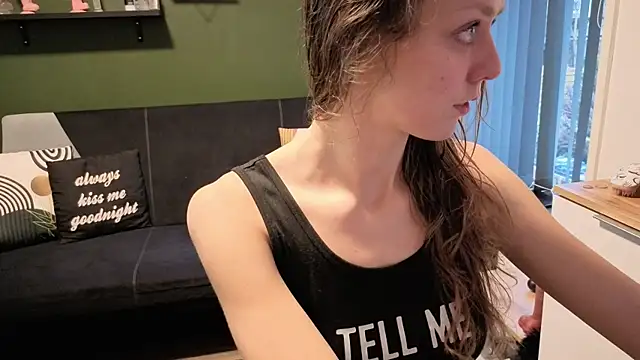 Eveline Beauty Kitty online show from December 2025 03:02:02 PM