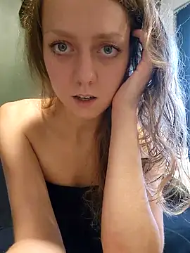 Eveline Beauty Kitty online show from October 2025 04:30:02 PM