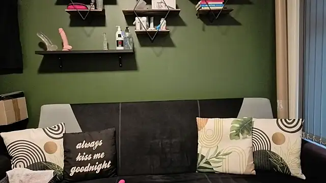 Eveline Beauty Kitty online show from November 2025 09:42:02 AM