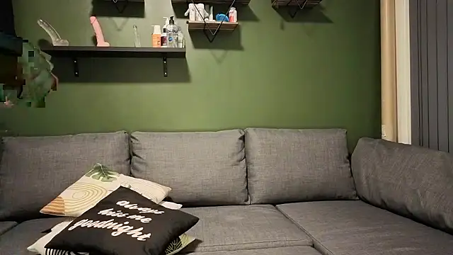 Eveline Beauty Kitty online show from December 2025 04:44:01 PM