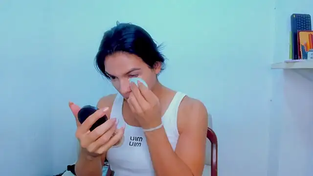 ISA BELLA VZL online show from April 2026 06:58:01 PM